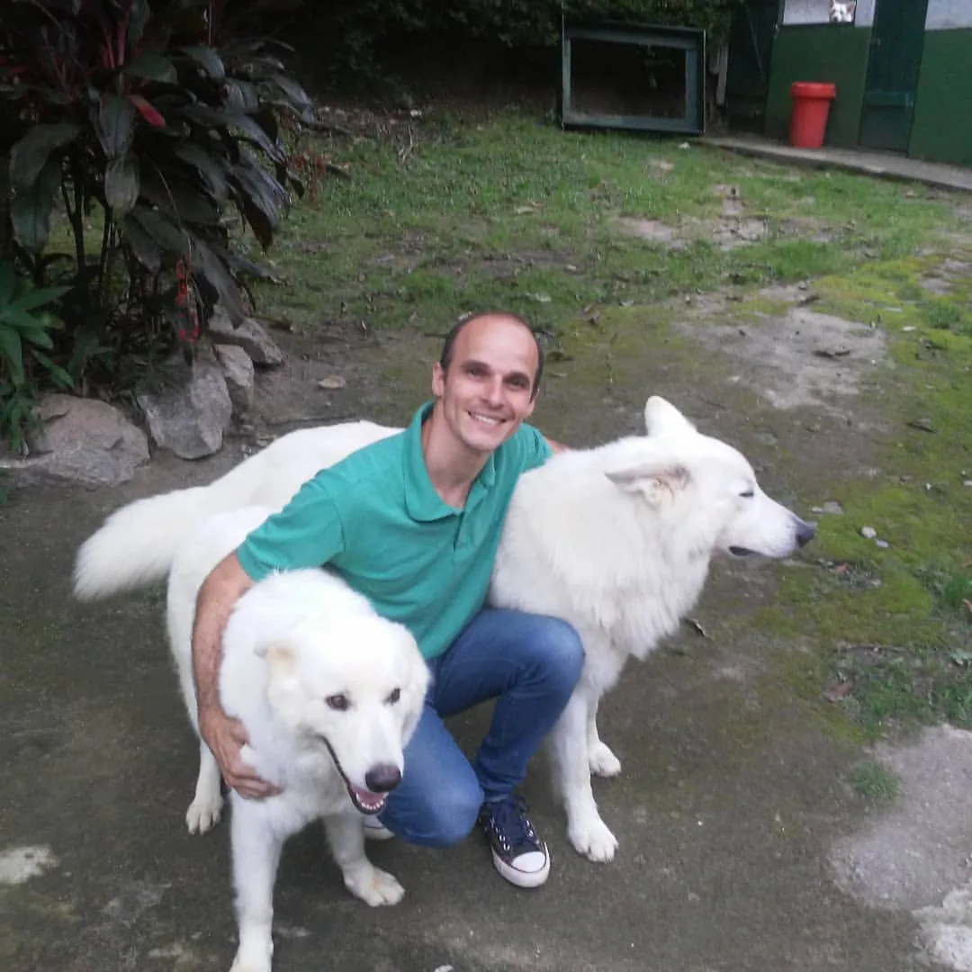 Thiago Stumpf com seus cães